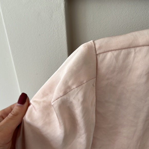 Midi pleated skirt and soft pink top - Picture 6 of 11